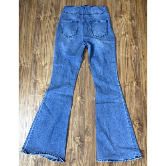 No Boundaries Pull On Flare Women's:Juniors size 1 Medium Wash Blue Denim Jeans - Picture 2 of 6